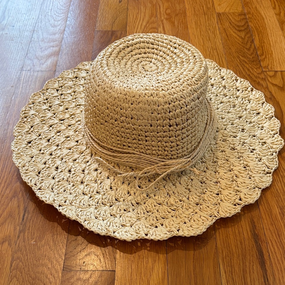100% Paper Straw Beach Hat